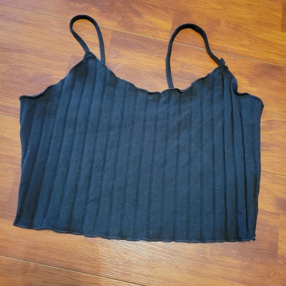 Crop top. Black and ribbed. Size 0XL.